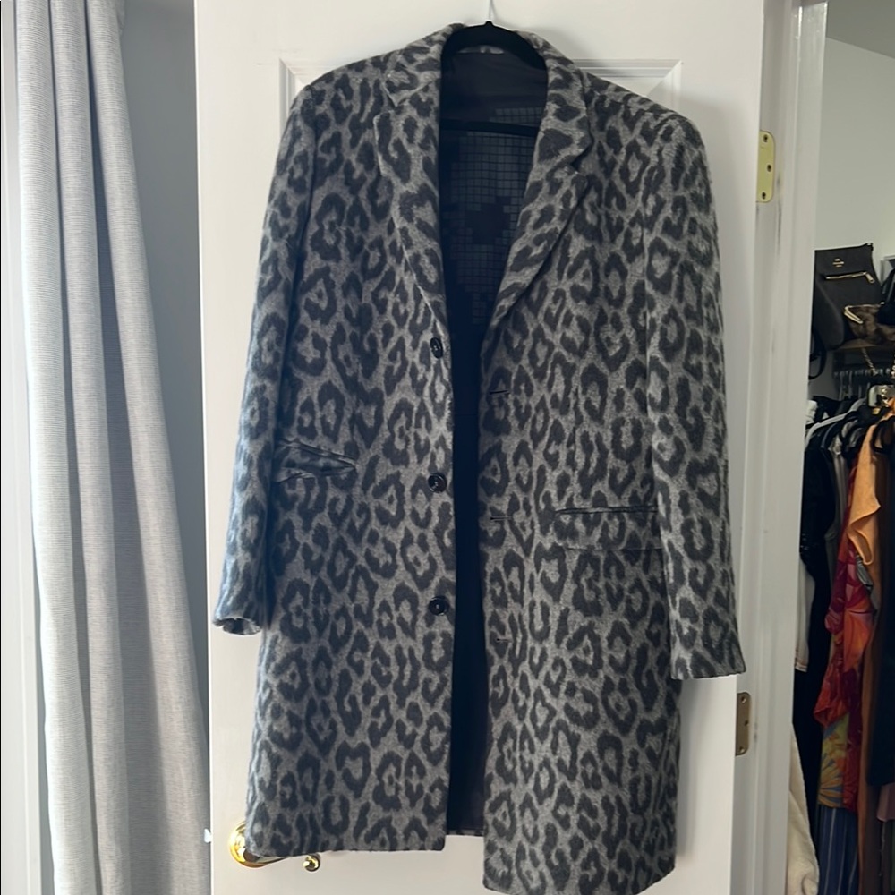 Chic Leopard Print Coat
